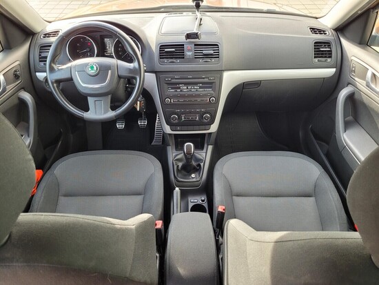ŠKODA YETI Ambition 1.4 TSI 90 kW manuál_4
