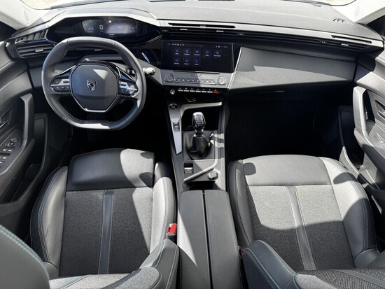 PEUGEOT 308 Active 1.2 PureTech 81 kW manuál_4