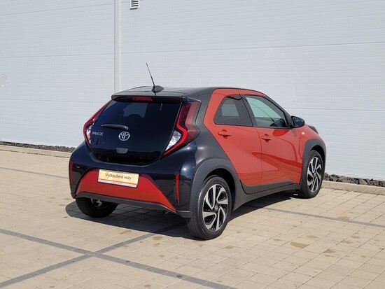 TOYOTA AYGO X Style 1.0  53 kW automat, DPH_3