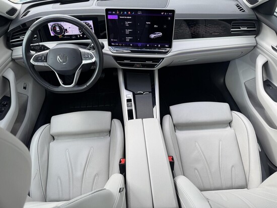 VOLKSWAGEN PASSAT Elegance 1.5 TSI 110 kW automat, DPH_4