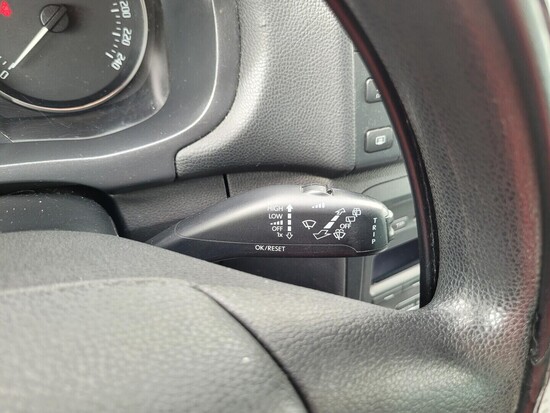 ŠKODA ROOMSTER Style 1.6 TDI 66 kW manuál_5