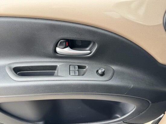 TOYOTA AYGO X Style 1.0  53 kW automat, DPH_5