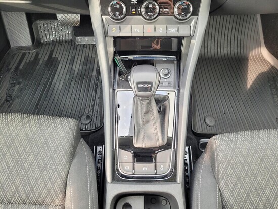 ŠKODA KAROQ Selection 1.5 TSI 110 kW automat, DPH_5