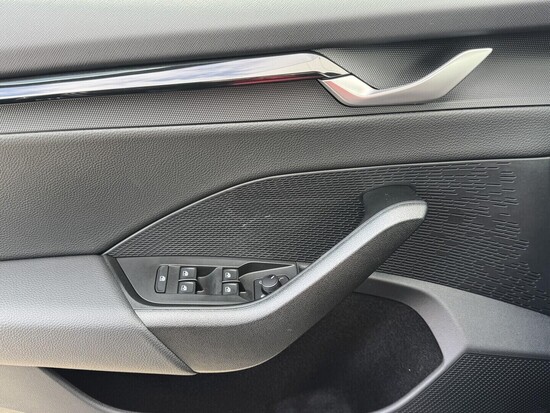 ŠKODA OCTAVIA Selection 1.5 TSI 110 kW manuál, DPH_5