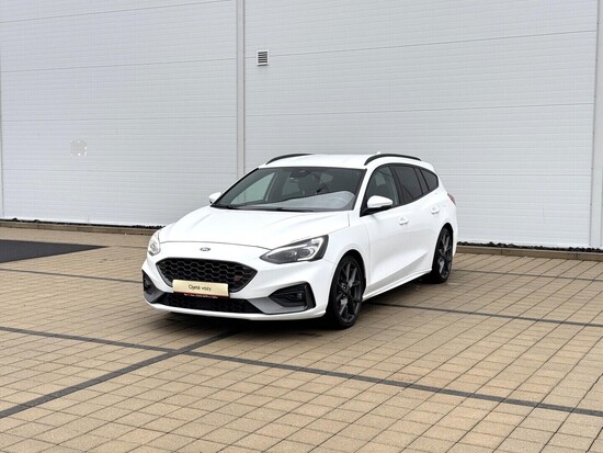 FORD FOCUS ST 2.3 EcoBoost 206 kW manuál_1
