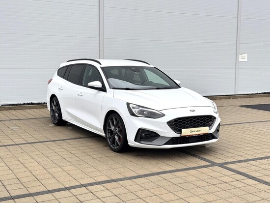 FORD FOCUS ST 2.3 EcoBoost 206 kW manuál_2