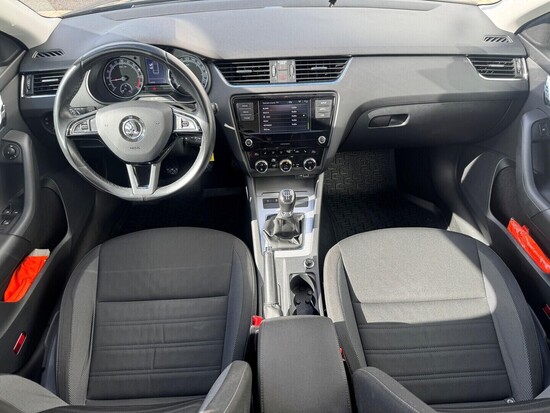 ŠKODA OCTAVIA Ambition Plus 1.6 TDI 85 kW manuál_4