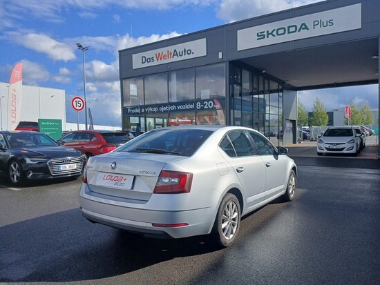 ŠKODA OCTAVIA Style 1.6 TDI 85 kW automat_2