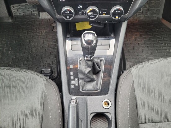 ŠKODA OCTAVIA Style 1.6 TDI 85 kW automat_5