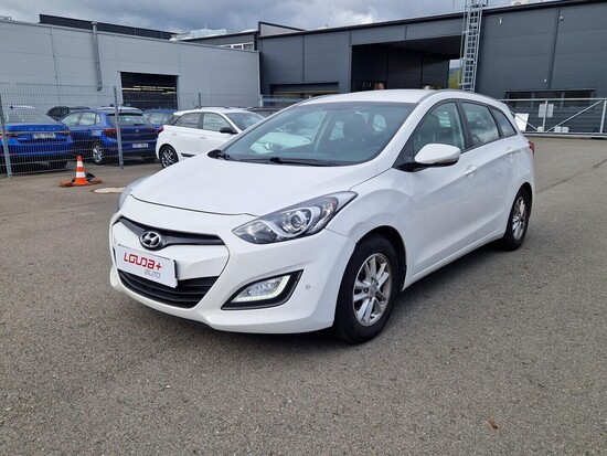 HYUNDAI I30 Trikolor 1.6 MPI 88 kW manuál_1