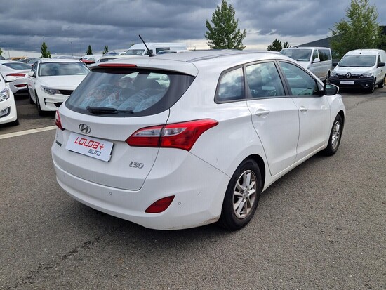 HYUNDAI I30 Trikolor 1.6 MPI 88 kW manuál_2