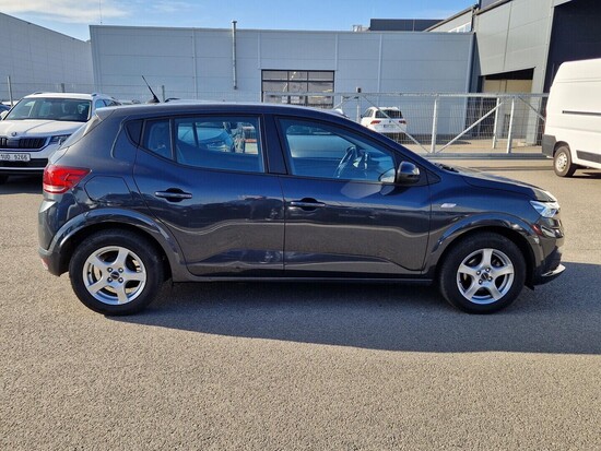 DACIA SANDERO 1.0 TCe 67 kW manuál_3