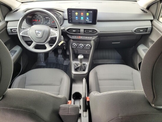 DACIA SANDERO 1.0 TCe 67 kW manuál_4