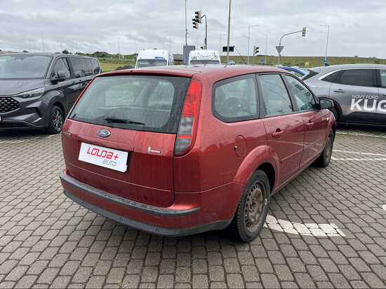 FORD FOCUS 1.6 . 74 kW manuál_2