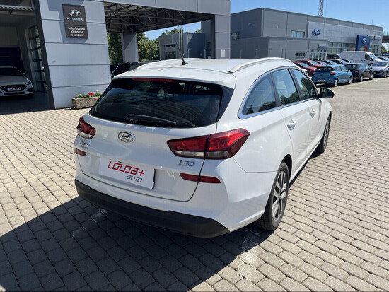 HYUNDAI I30 Style 1.6 CRDi 81 kW manuál_2