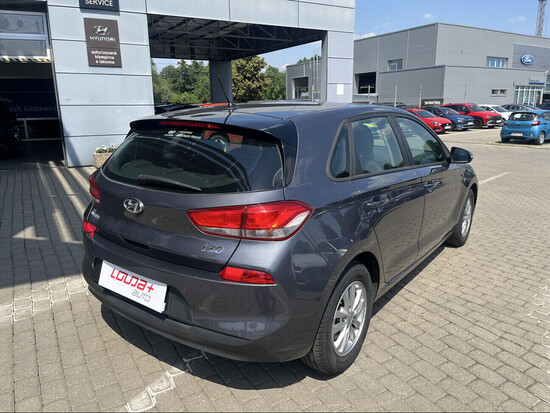 HYUNDAI I30 Trikolor Comfort  1.0 T-GDI 88 kW manuál_2