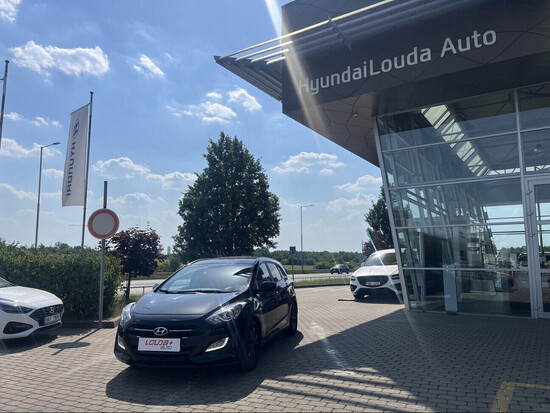 HYUNDAI I30 Trikolor 1.6 CRDi 81 kW manuál_1