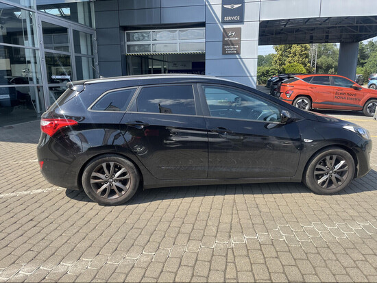 HYUNDAI I30 Trikolor 1.6 CRDi 81 kW manuál_3