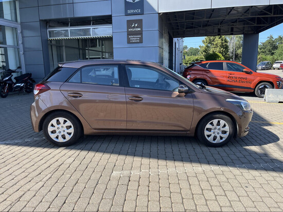 HYUNDAI I20  1.2 MPI 62 kW manuál_3