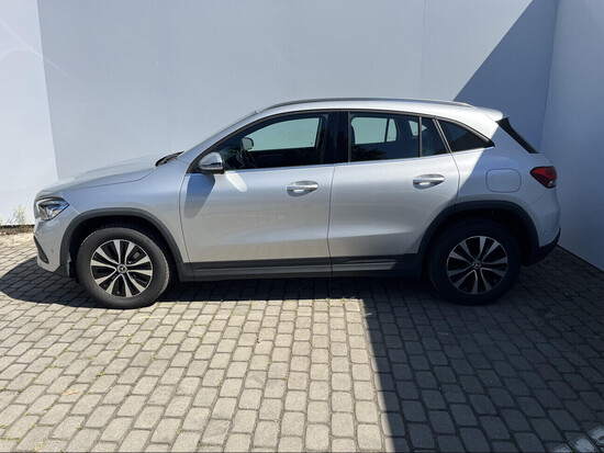 MERCEDES-BENZ GLA  2.0 . 110 kW automat_2
