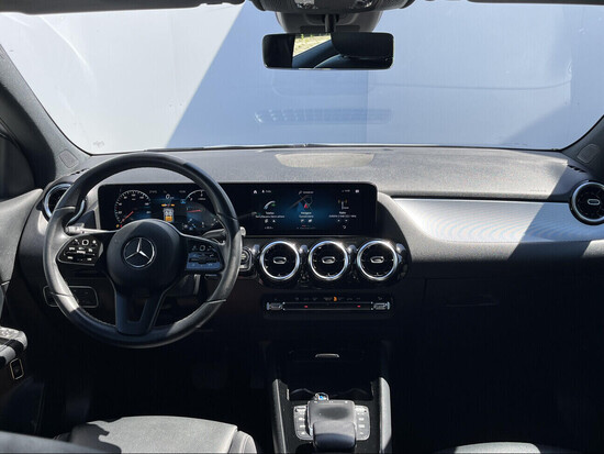MERCEDES-BENZ GLA  2.0 . 110 kW automat_4