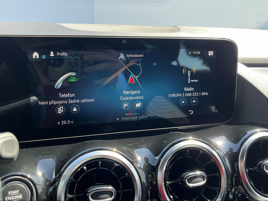 MERCEDES-BENZ GLA  2.0 . 110 kW automat_5