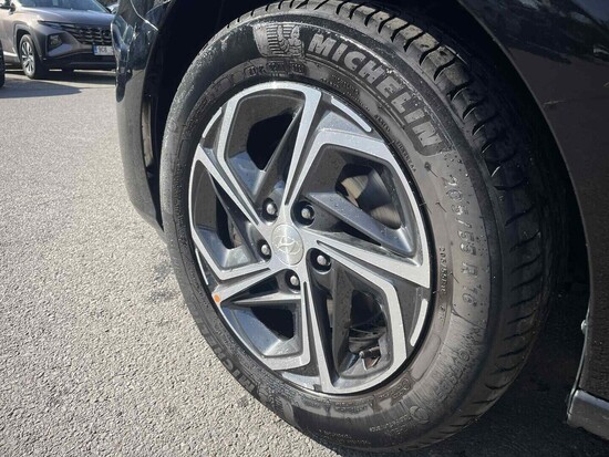HYUNDAI I30 Smart 1.5 T-GDI 117 kW automat_4