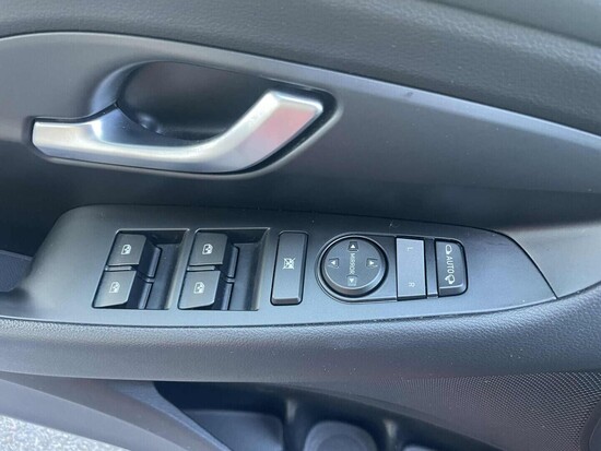 HYUNDAI I30 N-line 1.5 T-GDI 117 kW manuál_4