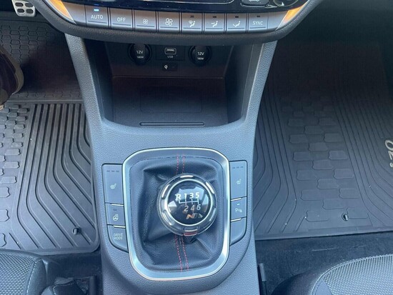 HYUNDAI I30 N-line 1.5 T-GDI 117 kW manuál_5