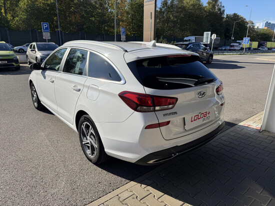 HYUNDAI I30 Smart Nav 1.5 DPi 80 kW manuál_2