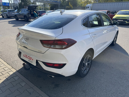 HYUNDAI I30 FASTBACK Smart  T-GDI 117 kW automat_3