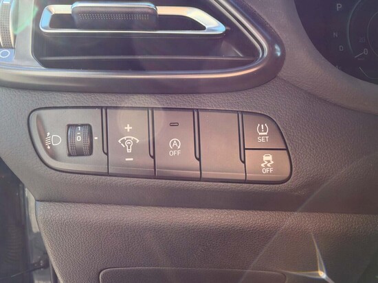HYUNDAI I30 N-line Premium 1.5 T-GDI 117 kW automat_5