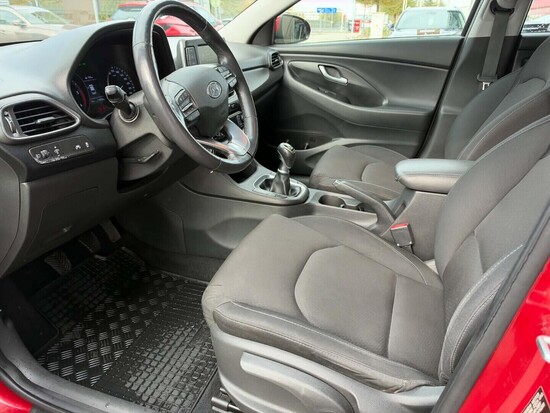 HYUNDAI I30 Style 1.6 CRDi 81 kW manuál_4