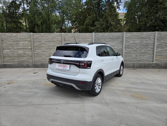 VOLKSWAGEN T-CROSS Life 1.0 TSI 70 kW manuál_2