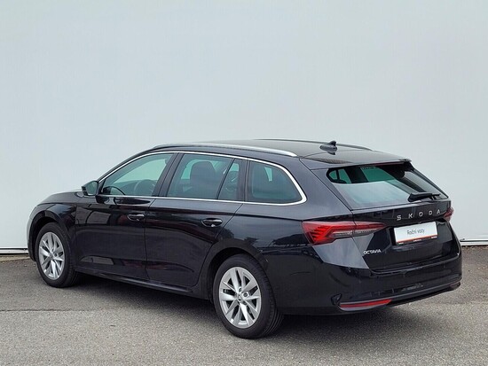 ŠKODA OCTAVIA Selection 2.0 TDI 110 kW automat, DPH_4