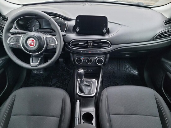 FIAT TIPO  1.0  74 kW manuál_4