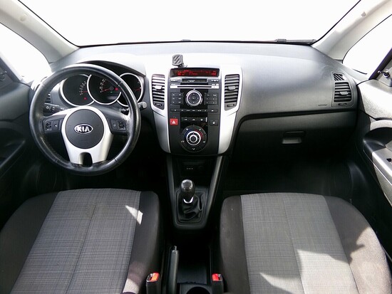 KIA VENGA anniversar 1.4  66 kW manuál_4