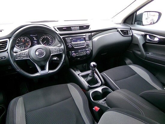 NISSAN QASHQAI  1.2  85 kW manuál_5