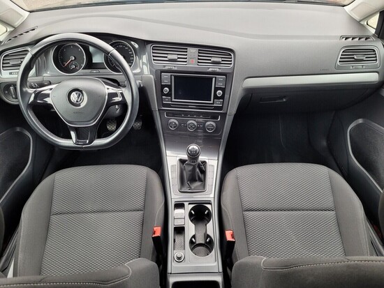 VOLKSWAGEN GOLF VARIANT Comfortline 1.6 TDI 85 kW manuál_4