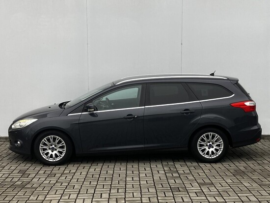 FORD FOCUS titanium 1.6  110 kW manuál_2