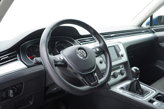 VOLKSWAGEN PASSAT VARIANT Business 1.6 TDI 88 kW manuál_5