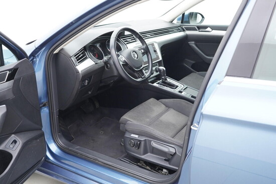 VOLKSWAGEN PASSAT VARIANT Comfortline 2.0 TDI 110 kW automat, DPH_4