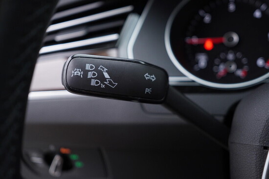 VOLKSWAGEN PASSAT VARIANT HIGHLINE 2.0 TDI 110 kW manuál_5