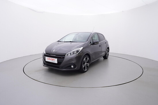 PEUGEOT 208 GT line 1.2  81 kW manuál_1