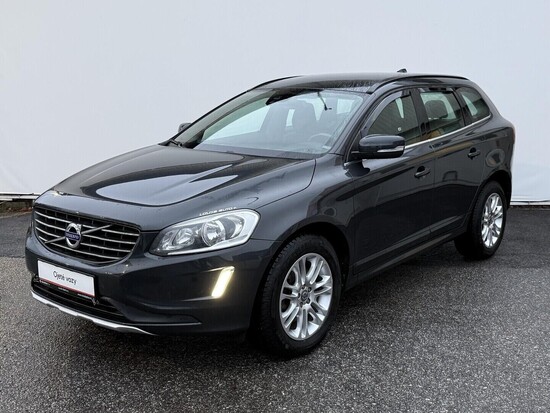 VOLVO XC60 Momentum 2.0 D4 133 kW manuál_1