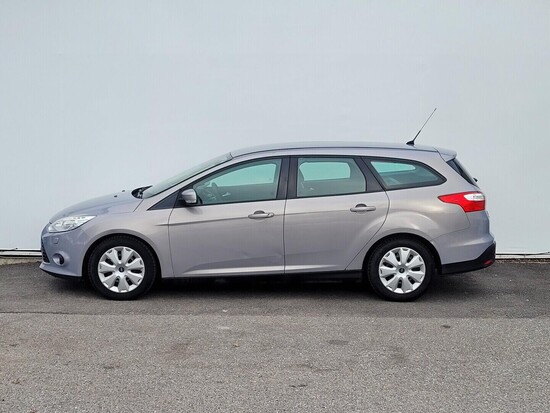 FORD FOCUS Titanium 1.6 TDCI 85 kW manuál_2