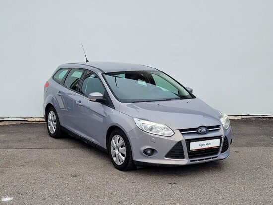 FORD FOCUS Titanium 1.6 TDCI 85 kW manuál_3