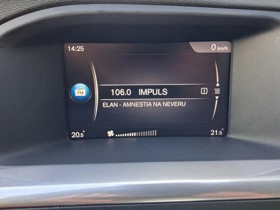 VOLVO S60 Cross Country 2.0 D3 110 kW automat_5