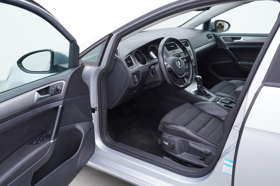 VOLKSWAGEN GOLF VARIANT Comfortline 1.6 TDI 81 kW automat_4