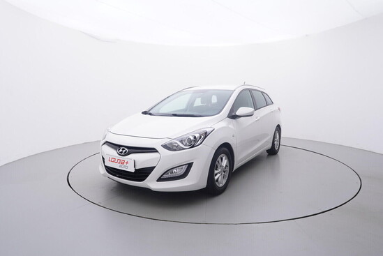 HYUNDAI I30 Trikolor 1.6 GDi 88 kW manuál_1